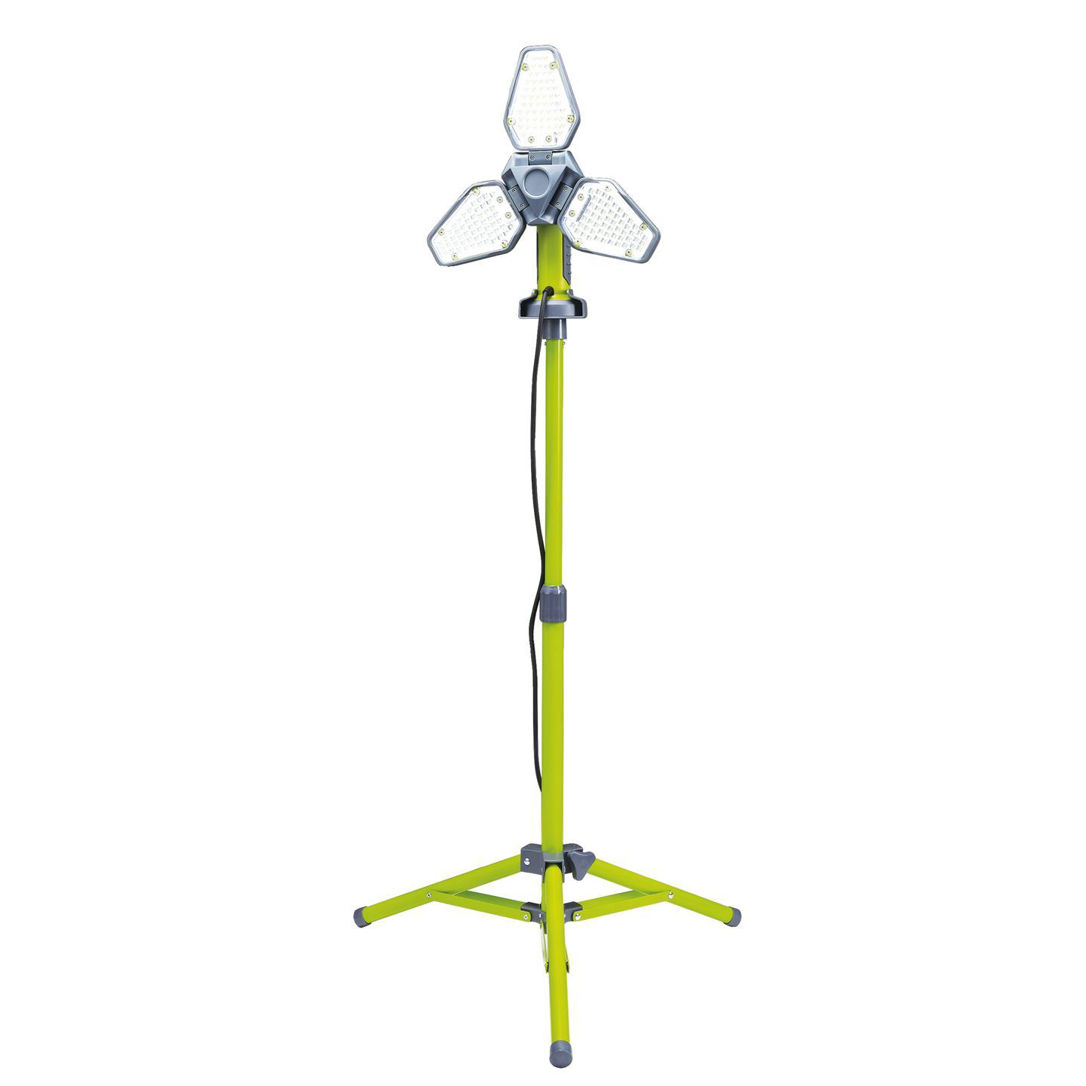 Imagen de LÁMPARA CON TRIPODE 1800L